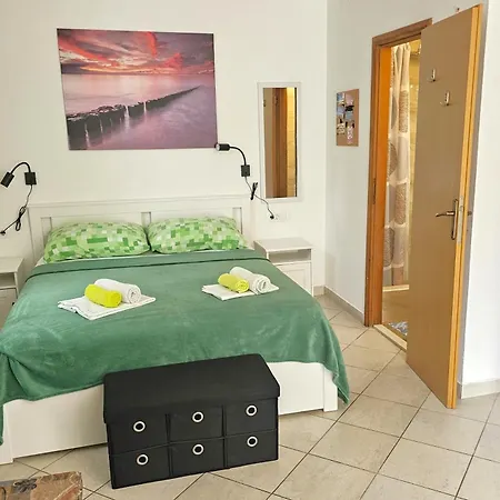 Megan 1 Guest house Crikvenica