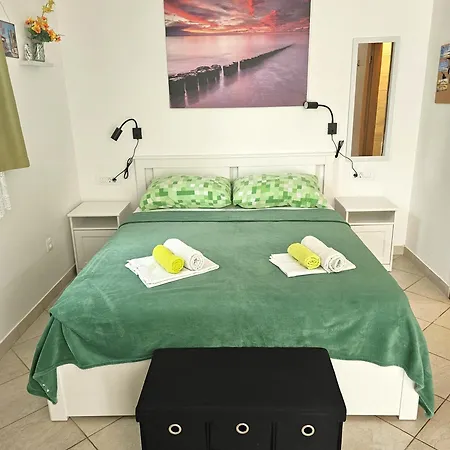 Megan 1 3* Crikvenica