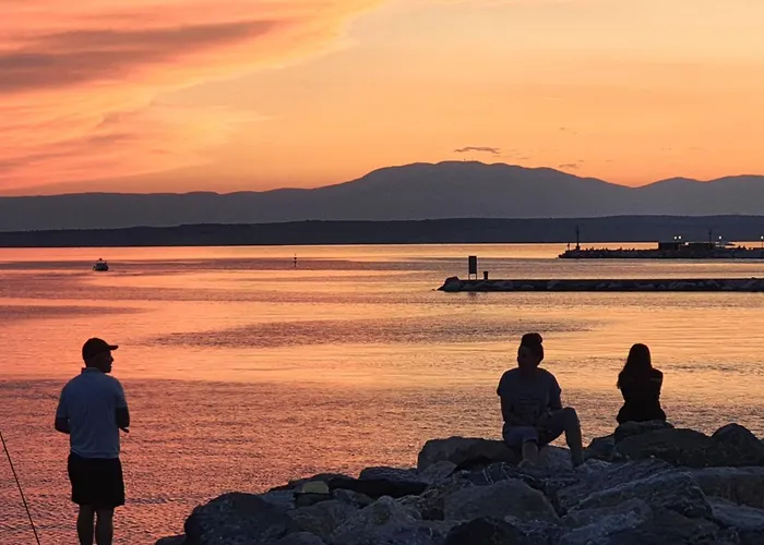 Megan 1 3* Crikvenica